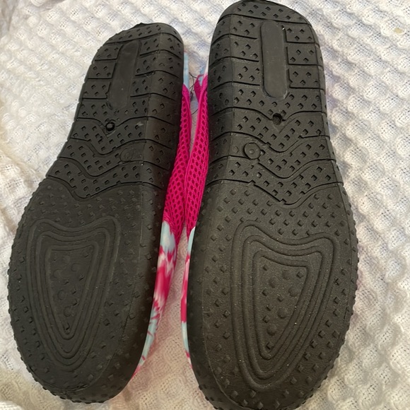 WOMEN'S AQUA SOCKS TIE DYE. - Picture 2 of 3